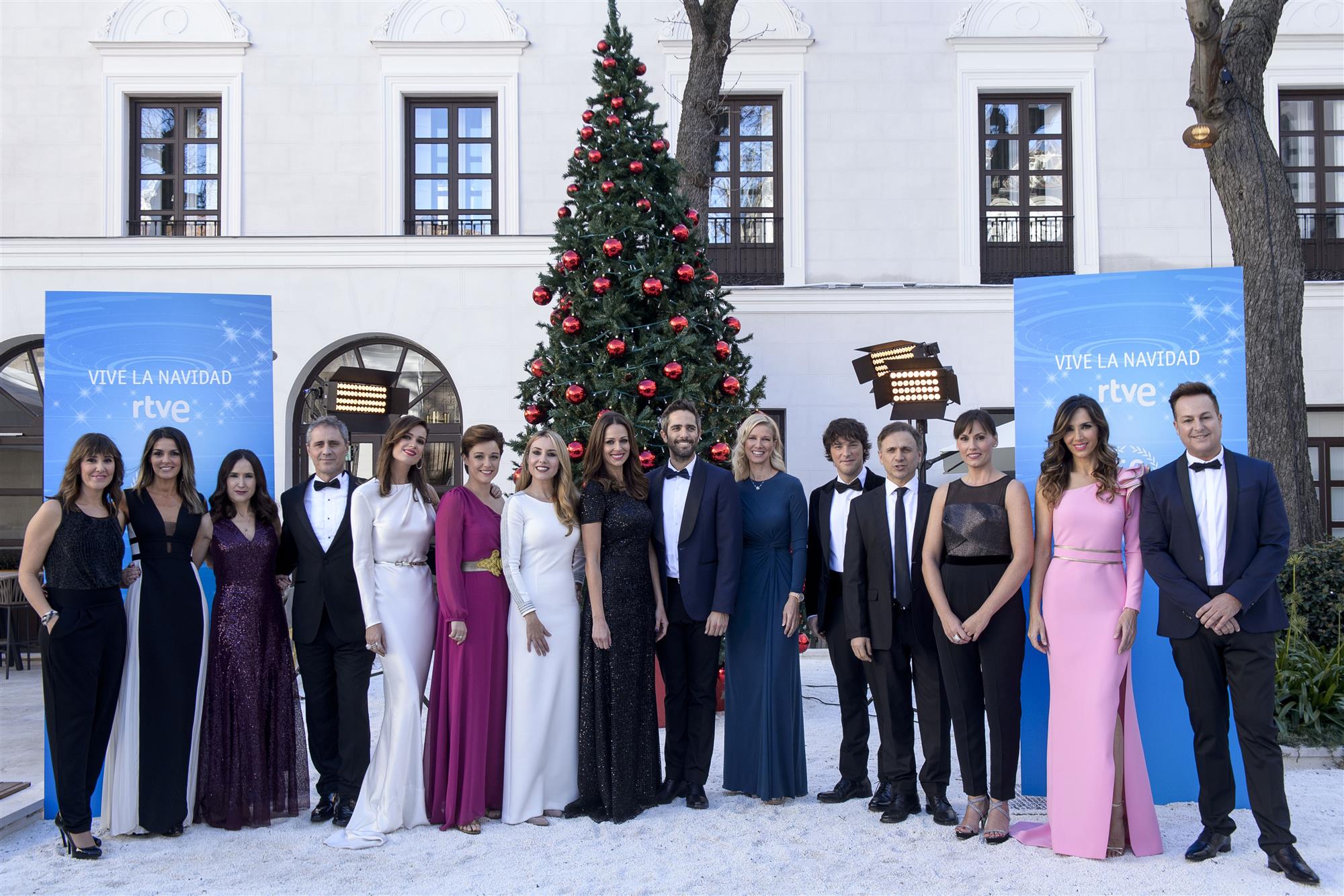 TVE se llena de glamour para inaugurar la Navidad