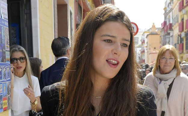 El esperado encuentro de Cayetana Rivera Martínez de Irujo con su padre Fran Rivera y su hermana Carmen
