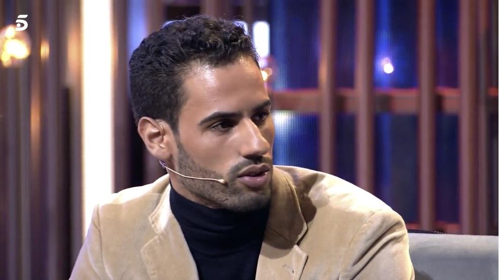 Asraf pasó la noche en urgencias acompañado de Isa Pantoja tras un ...
