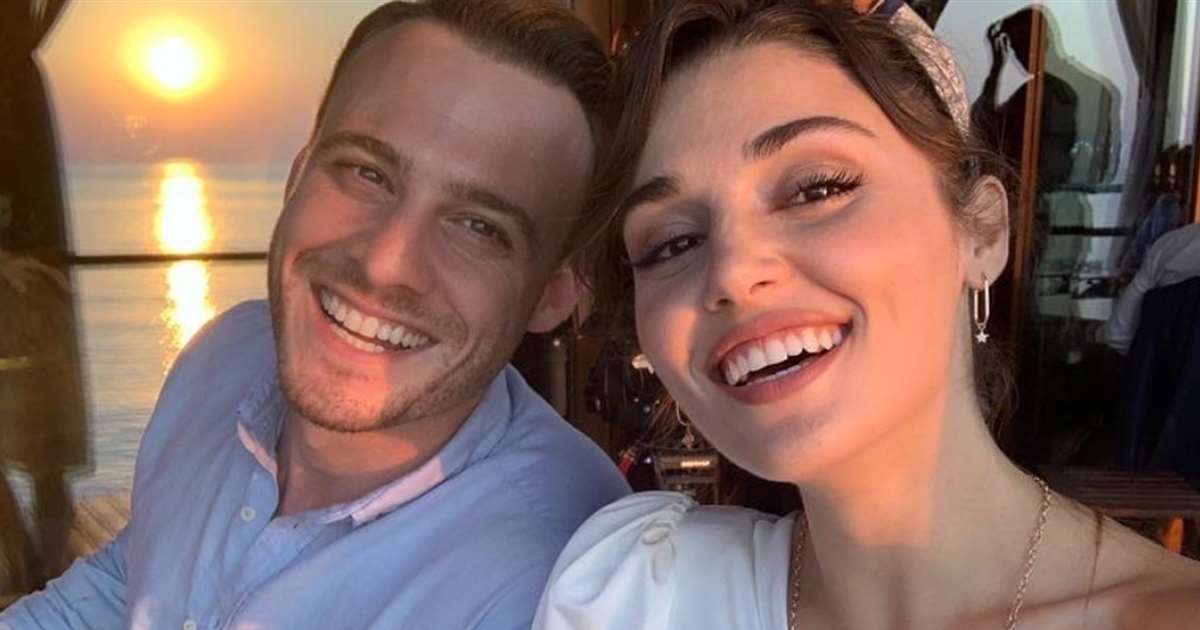 Quiénes son Kerem Bürsin y Hande Erçel, protagonistas de 'Love is in ...