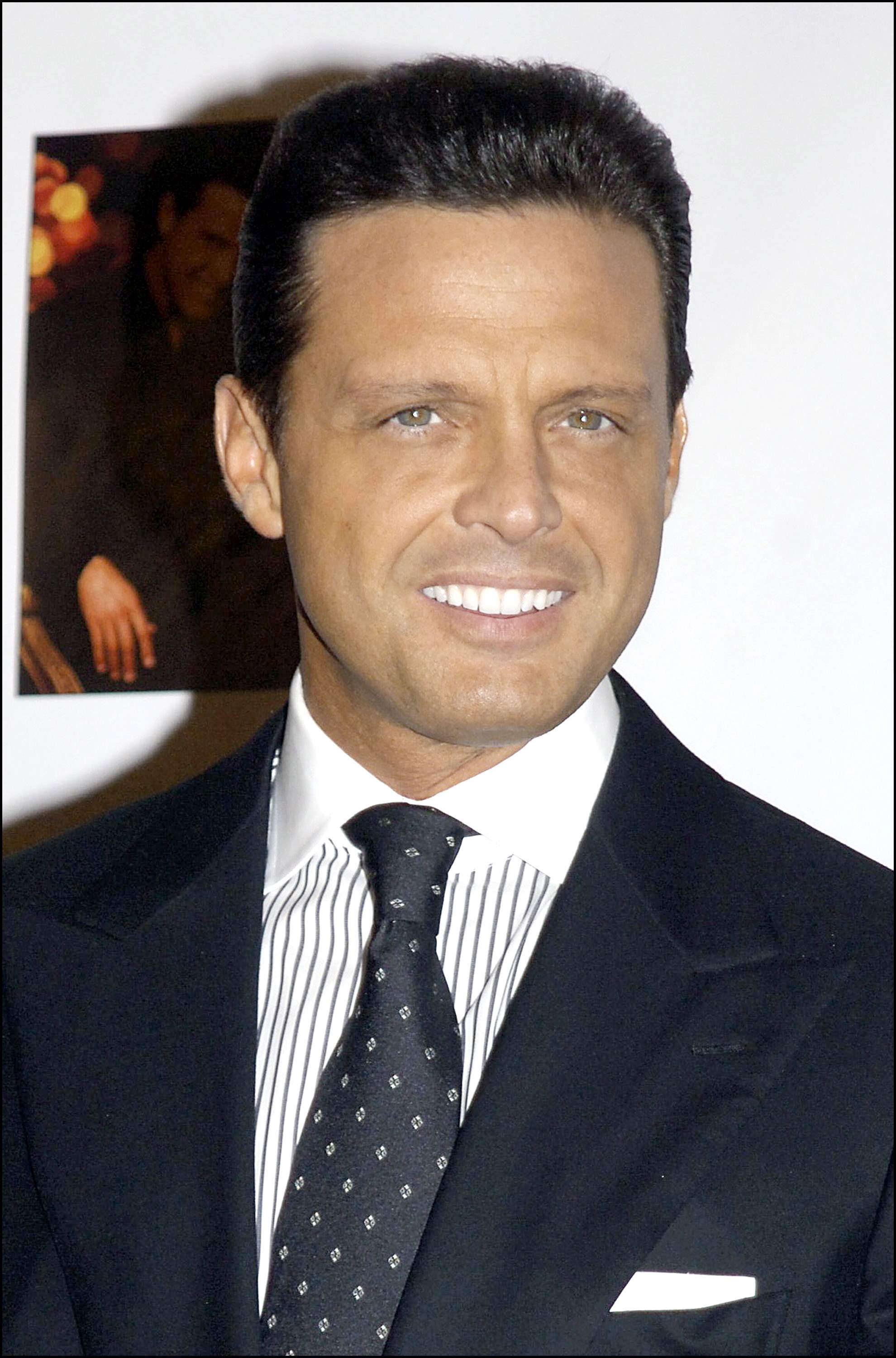 Luis Miguel podría perder más de $5 millones de dólares por sus shows  cancelados en México - El Diario NY, image size:1980x3000