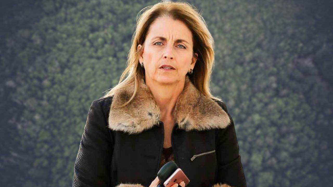 EXCLUSIVA | La madre de Piqué, hundida por la guerra desatada por Shakira