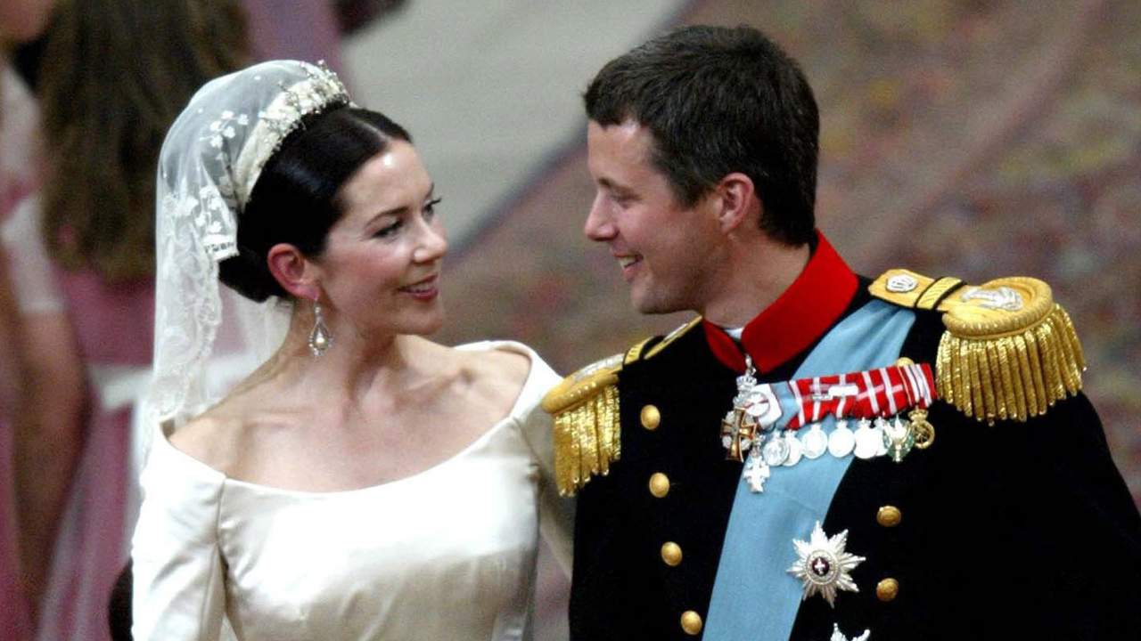 La boda 'maldita' de Mary Donaldson y Federico de Dinamarca: un pistoletazo  de salida bajo la sombra de Letizia, image size:1280x720