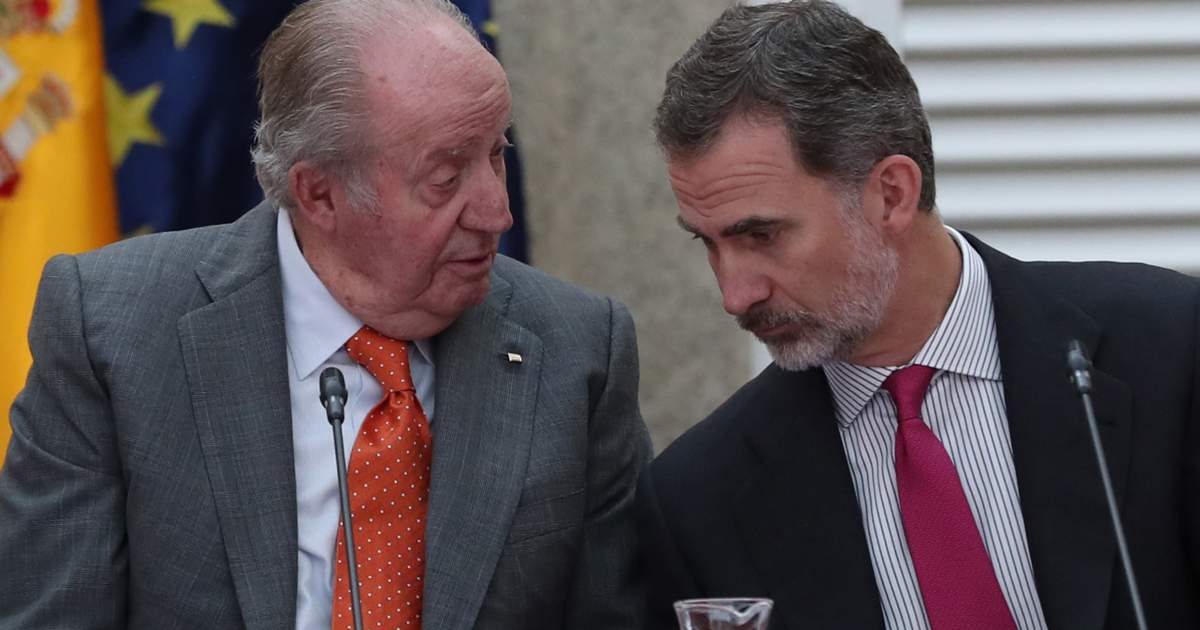 La última traición del rey Juan Carlos a su hijo Felipe desde su retiro en  Abu Dabi