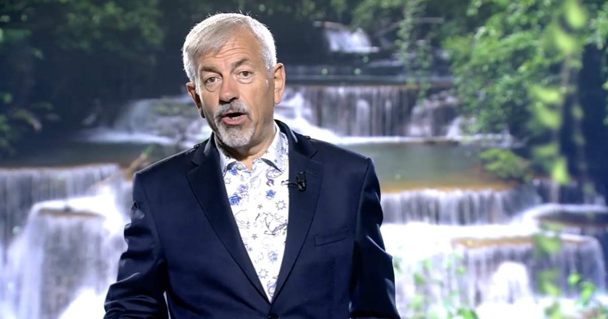 Carlos Sobera se despide de 'Supervivientes 2024' con un mensaje que revela  una pista sobre la final