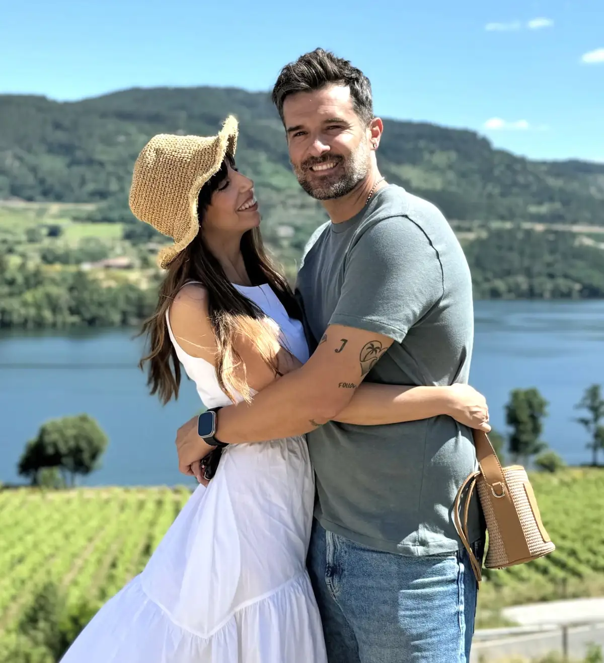 Almudena Cid hace de tripas corazón y rescata lo único que fue verdad ...