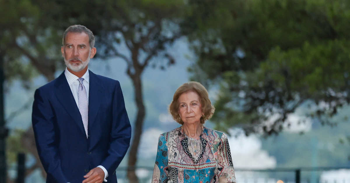 La difícil tesitura del rey Felipe con su madre la reina Sofía
