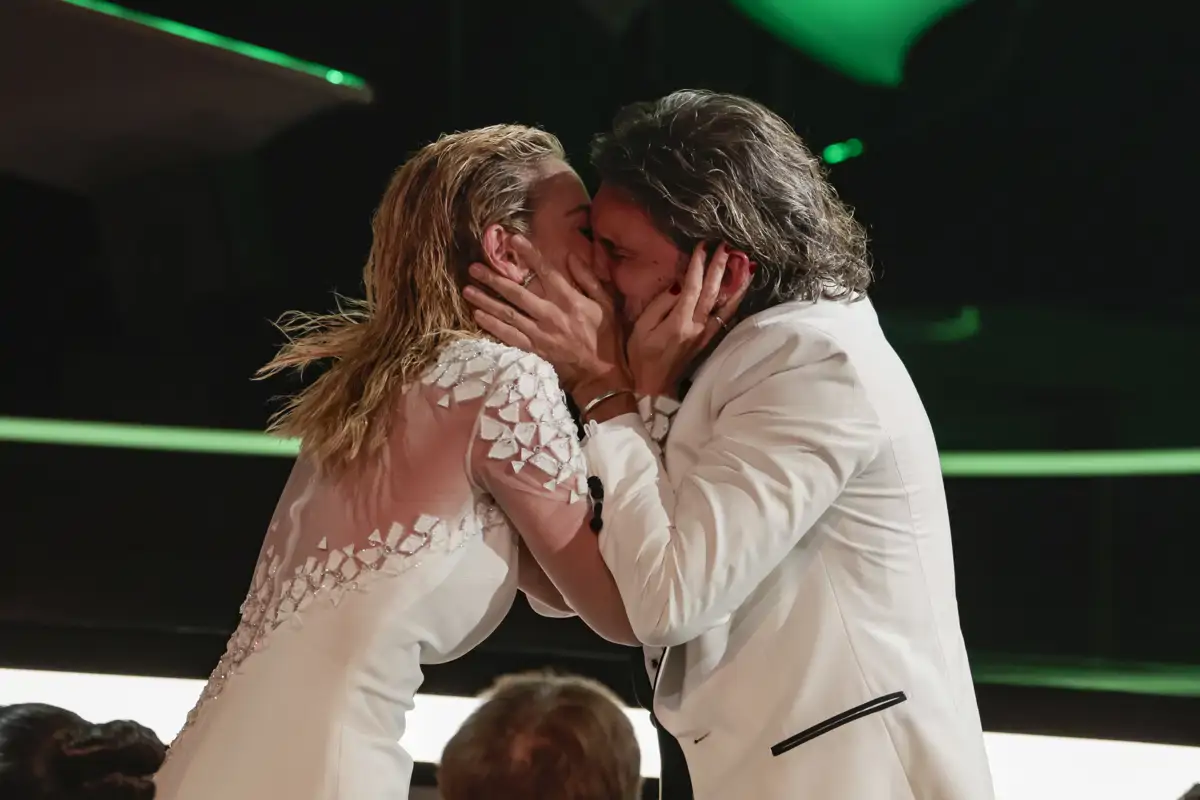 Así es la bonita historia de amor de Kira Miró y Salva Reina: su discreción  más allá del cine