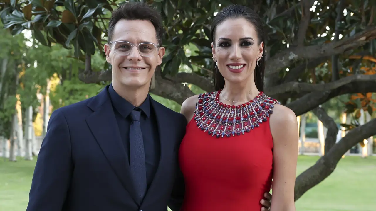 La divertida imagen de Christian Gálvez con las hijas de Patricia Pardo tras conocer su futuro laboral