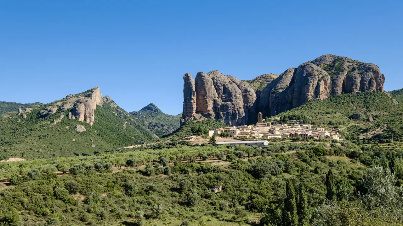 As Es Ag ero El Pueblo De Los Mallos Impresionantes Gigantes De as-es-ag-ero-el-pueblo-de-los-mallos-impresionantes-gigantes-de