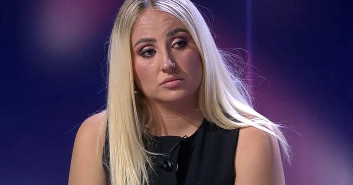 La entrevista completa de Rocío Flores en 'De viernes' en un click: del  tenso cara a cara con Terelu Campos a lo que ha dicho de su madre, Rocío  Carrasco