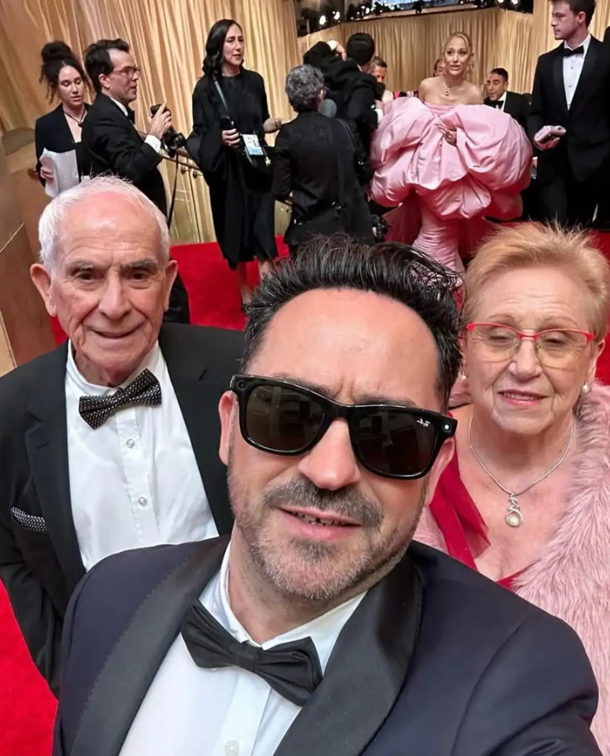 As Es Carlos El Hermano Gemelo Del Director De Cine Jos Antonio Carlos Bayona 8280bbba