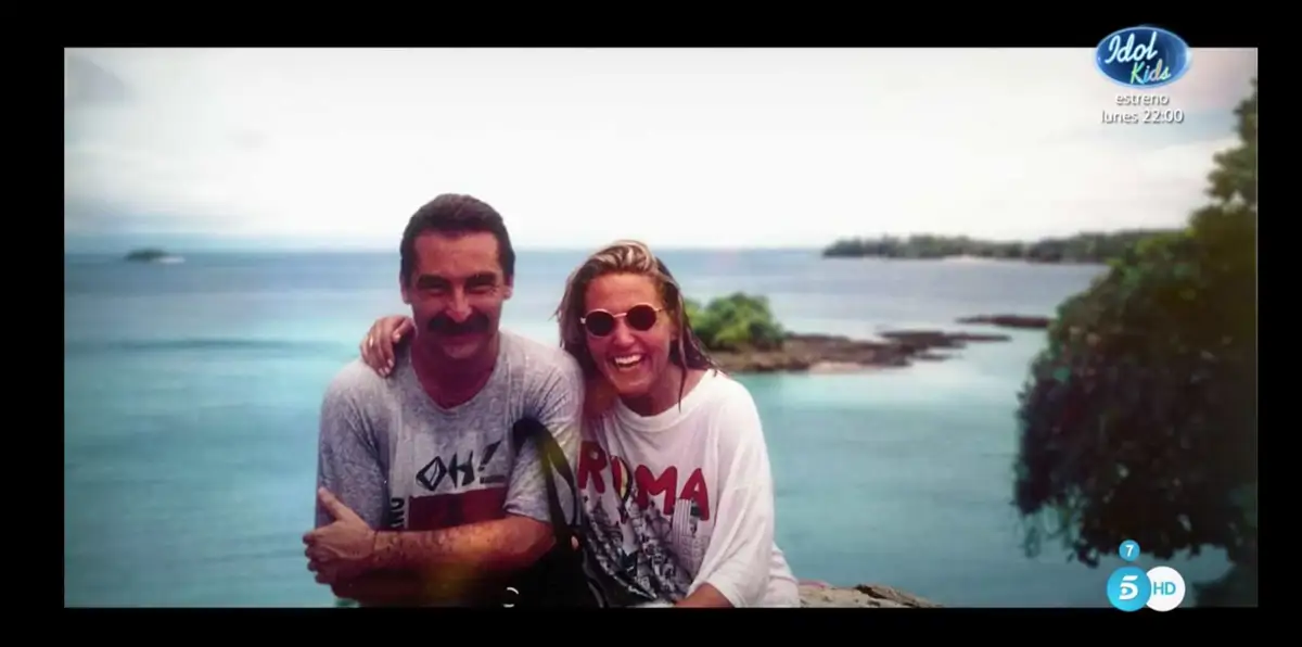 Lydia Lozano y Charly