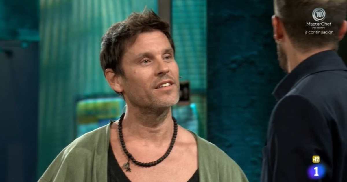 Javián le confiesa a David Broncano en 'La Revuelta' cómo le afectó la fama  tras su paso por 'Operación Triunfo': "Fue duro y puede ser peligroso"