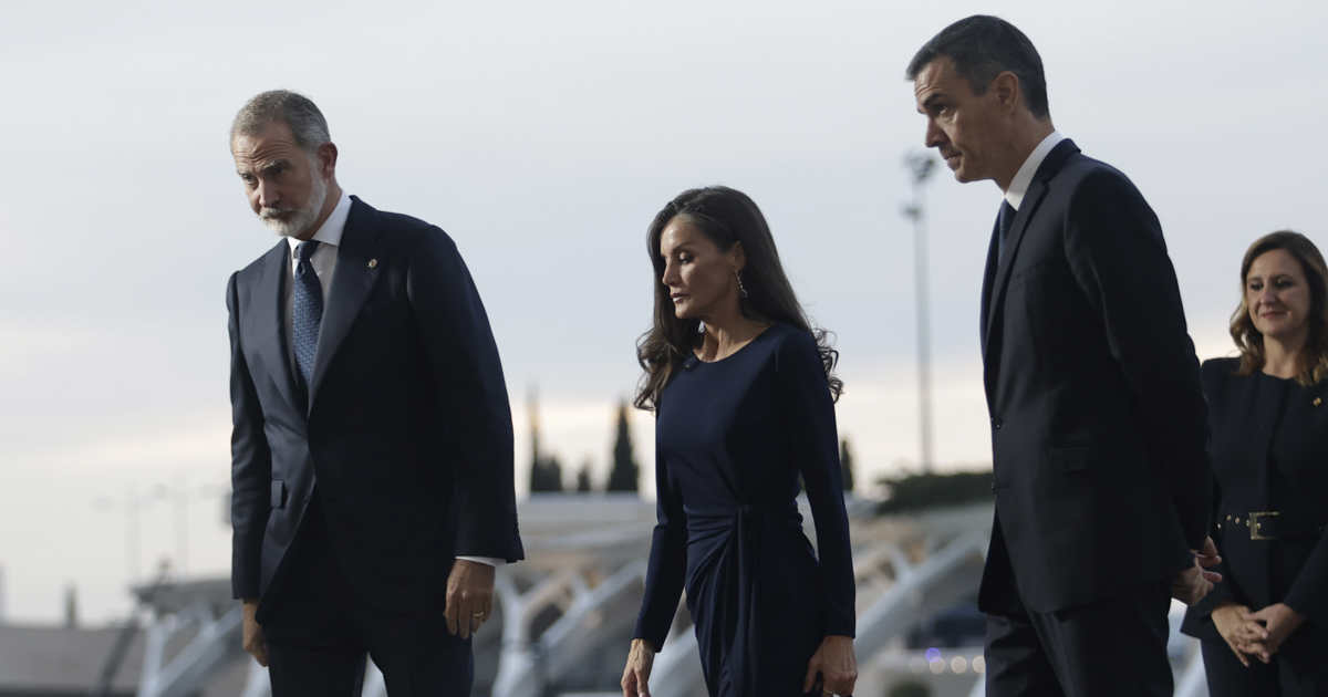 Del apoyo de los reyes Felipe y Letizia a los discursos de los familiares:  así ha sido el funeral de Estado por las víctimas de la DANA