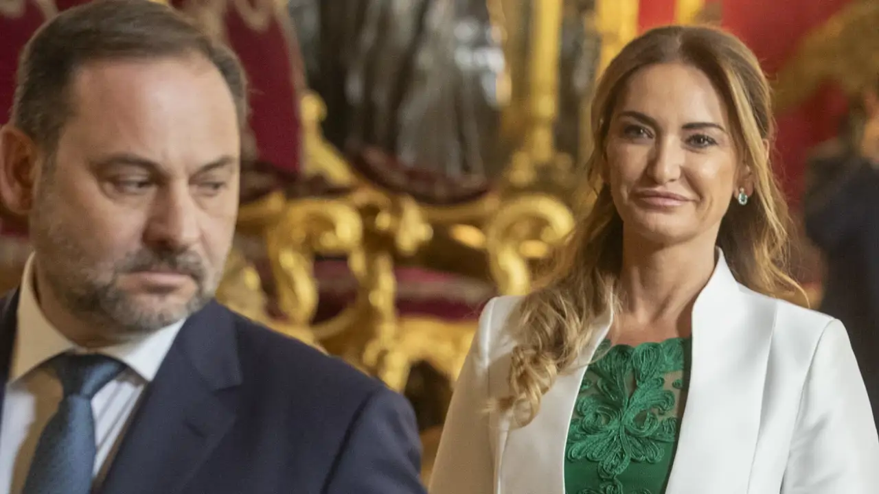 Los titulares de Carolina Perles, ex mujer de Ábalos, en 'De viernes': “Me imagino que Koldo y él tendrán muchas cosas que contarse”