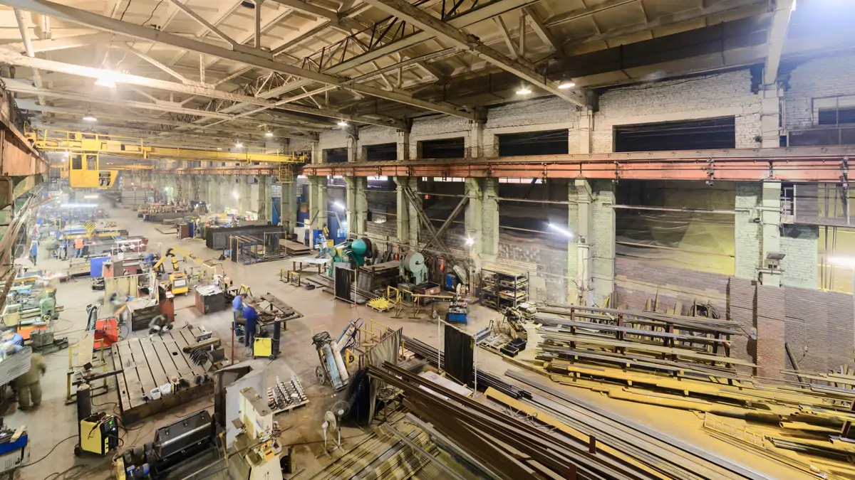 La p&#233;rdida de capacidad industrial es, seg&#250;n El&#237;as, uno de los factores que explican la fragilidad del pa&#237;s.
