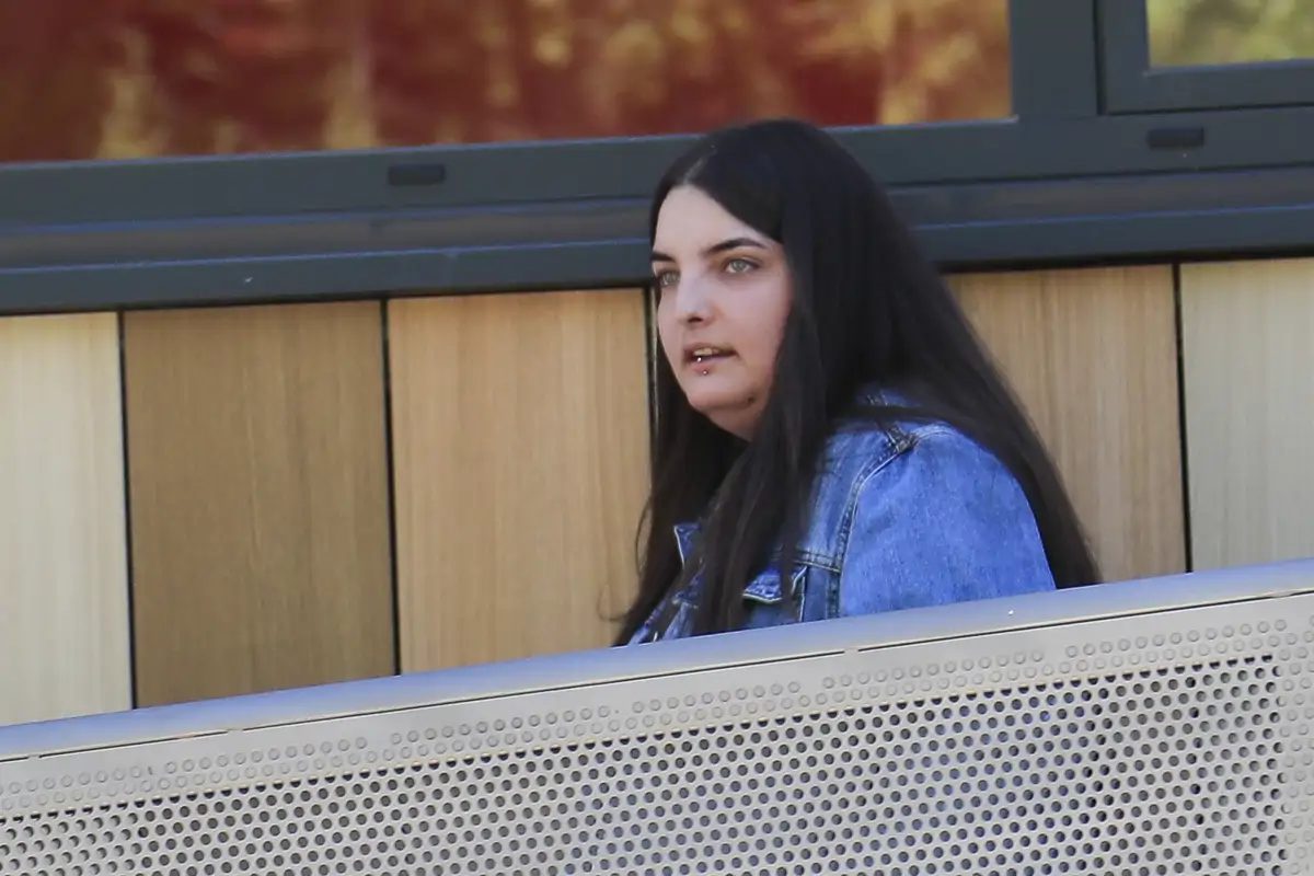 Zapatero, Laura y Alba Rodríguez Espinosa y What The Fav: Un nuevo escándalo