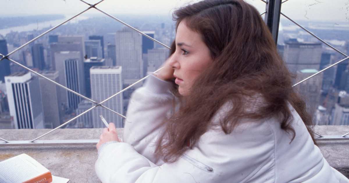 Así hablaba Ana Obregón en 1981 cuando conoció a Jeffrey Epstein: 