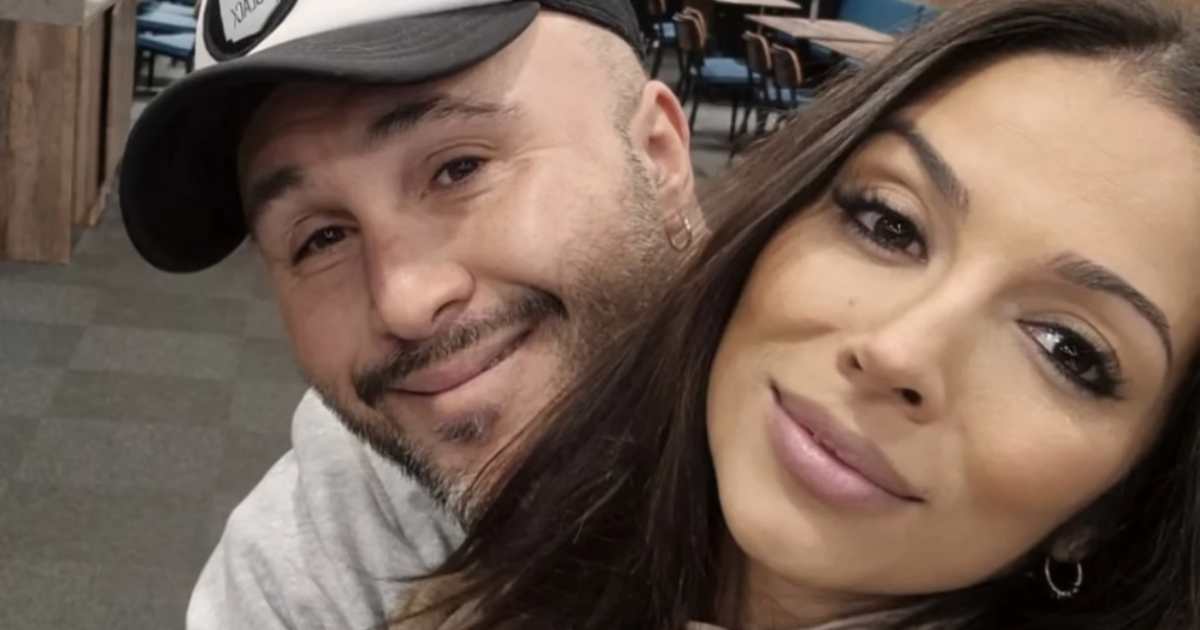 Kiko Rivera presume de su nueva novia Lola con imágenes inéditas de los dos