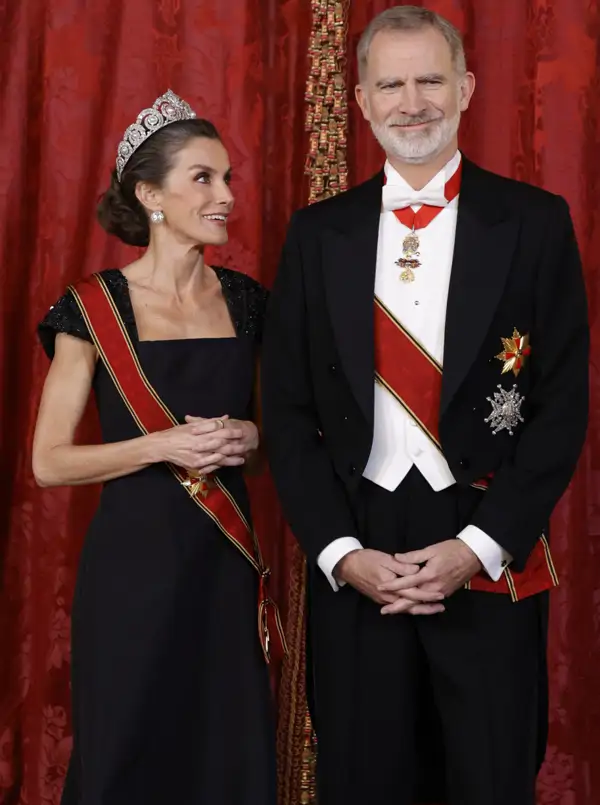 La Nochevieja de Felipe y Letizia: sin nieve pero con José Mota