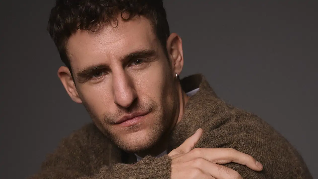 EXCLUSIVA | Hablamos con Enrique Fortún tras dejar 'La Promesa': "Ha sido  un trabajo exigente, pero muy enriquecedor"