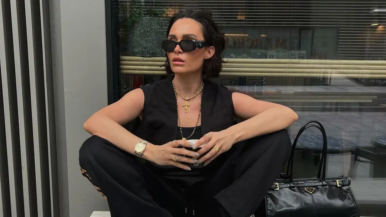 Parecen de firma, pero son de Zara y cuestan 23&euro; en las rebajas: Las m&aacute;s elegantes van a agotar estas bailarinas que puedes llevar con todos tus looks