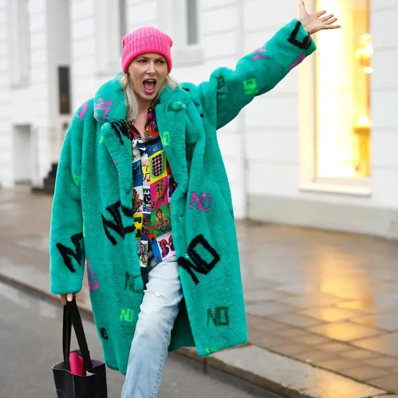 Skechers "liquida" las zapatillas ideales para caminar horas y horas sin que los pies o las articulaciones se resientan: elegantes, comod&iacute;simas y se quitan sin las manos