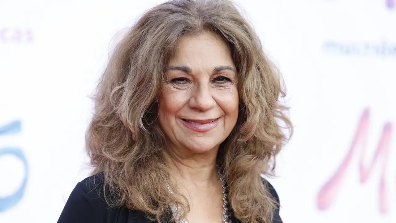 Lolita Flores: &ldquo;Yo soy de la crema de lata azul de Nivea de toda la vida, a partir de los 50 y 60 a&ntilde;os va todo para abajo&rdquo;