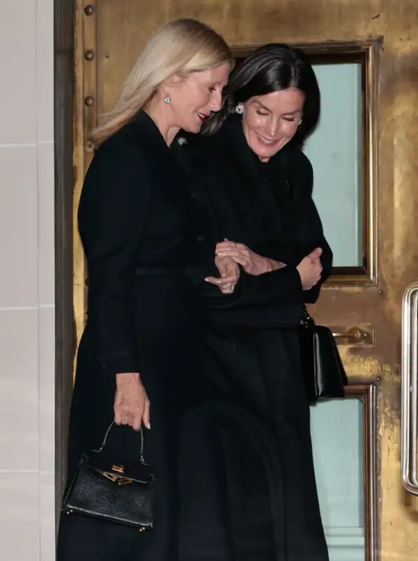 La reina Letizia y Marie Chantal de Grecia coinciden: ambas se ausentan del funeral de Tatiana Radziwill