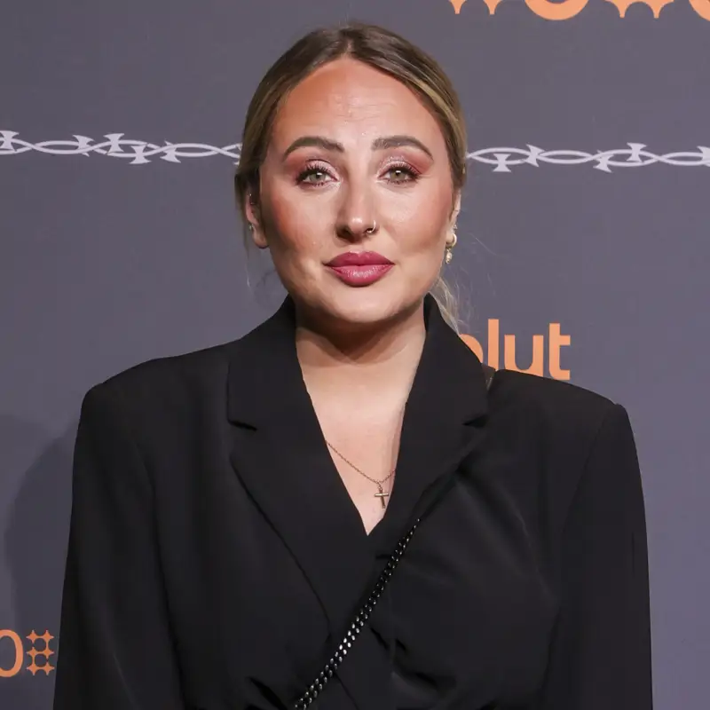 De Roc&iacute;o Flores a Gloria Camila: los mejor y peor vestidos de la alfombra roja de los Army Awards 2026