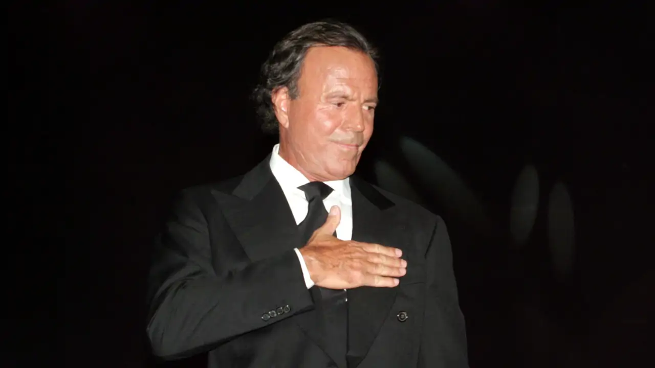 Pilar Eyre, sobre las acusaciones a Julio Iglesias: “Me resulta muy doloroso ver la verdadera cara de esa persona encantadora, vulnerable, cariñosa que conocí”