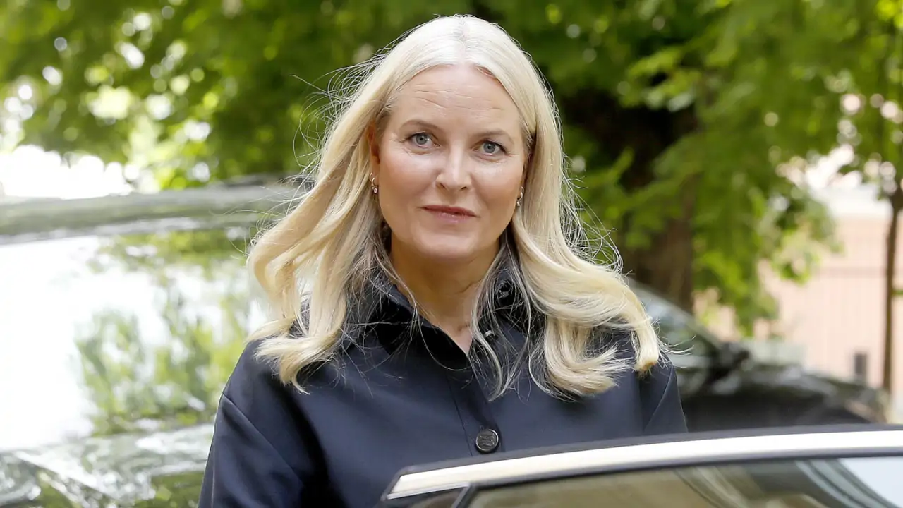 La casa real noruega rompe su silencio en un contundente comunicado: "La princesa Mette-Marit desea contar lo sucedido y explicarse"
