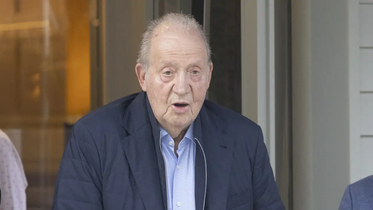 El rey Juan Carlos desmiente a su biógrafa: "Me encuentro muy bien, me  cuido y hago ejercicio todos los días"