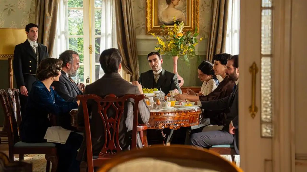 Avance de 'La Promesa', capítulo 780 del viernes 20 de febrero: Un adiós  precipitado, un amor imposible y un desafío que puede cambiarlo todo