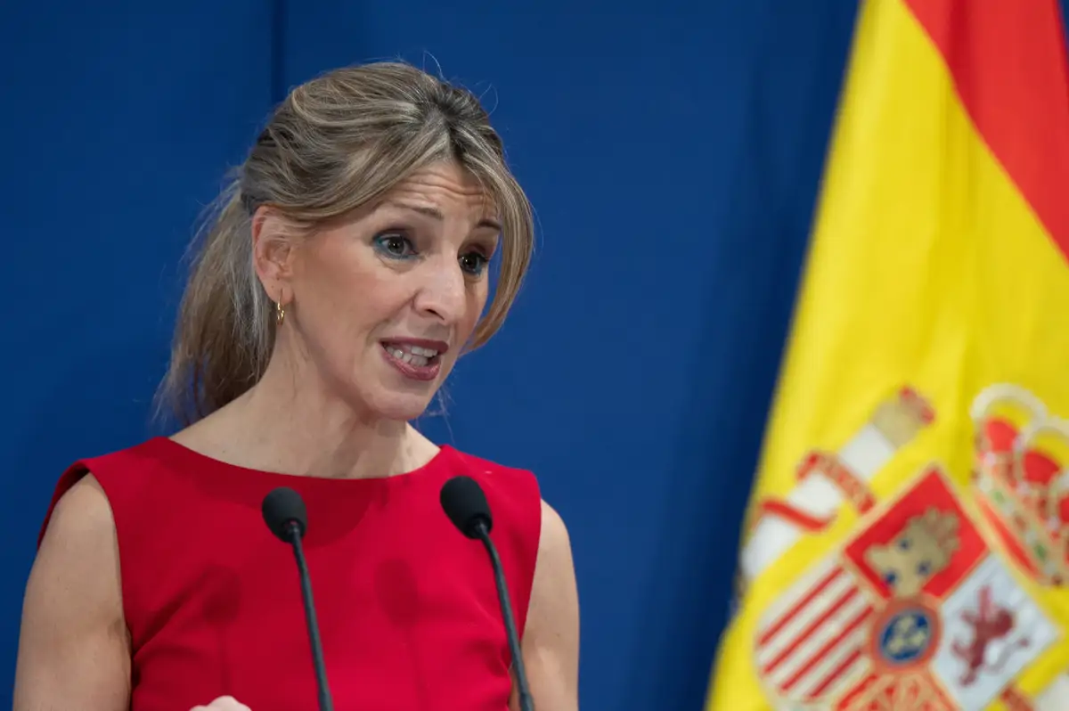 Yolanda Díaz responde a la demanda de Julio Iglesias: “Con denuncias o ...