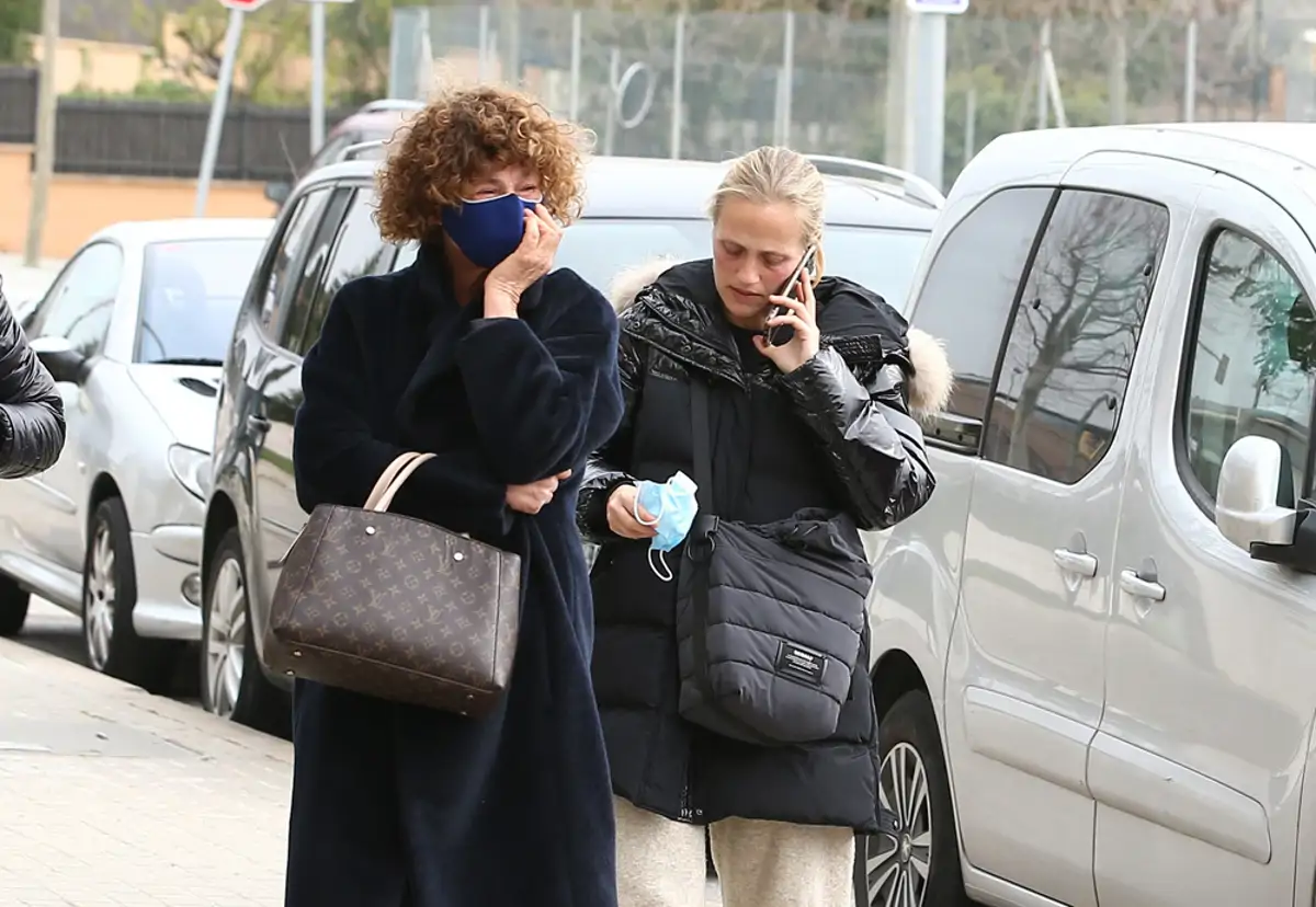 Madre y hermana Álex Casademunt