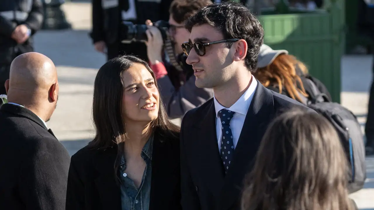 Victoria Federica hace oficial su relación con su novio, Jorge Navalpotro,  en París