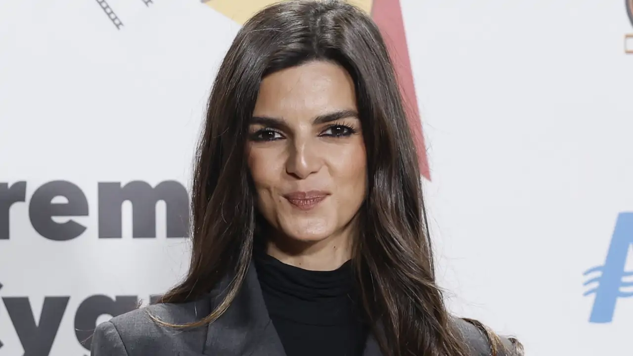 CLARA LAGO