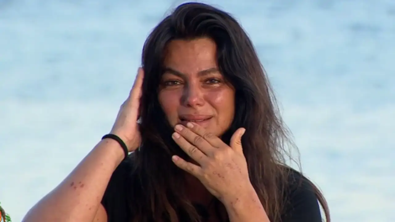 Una se queda: Marisa Jara y Álex de la Croix comunican sus decisiones tras activar el protocolo de abandono en 'Supervivientes 2026'