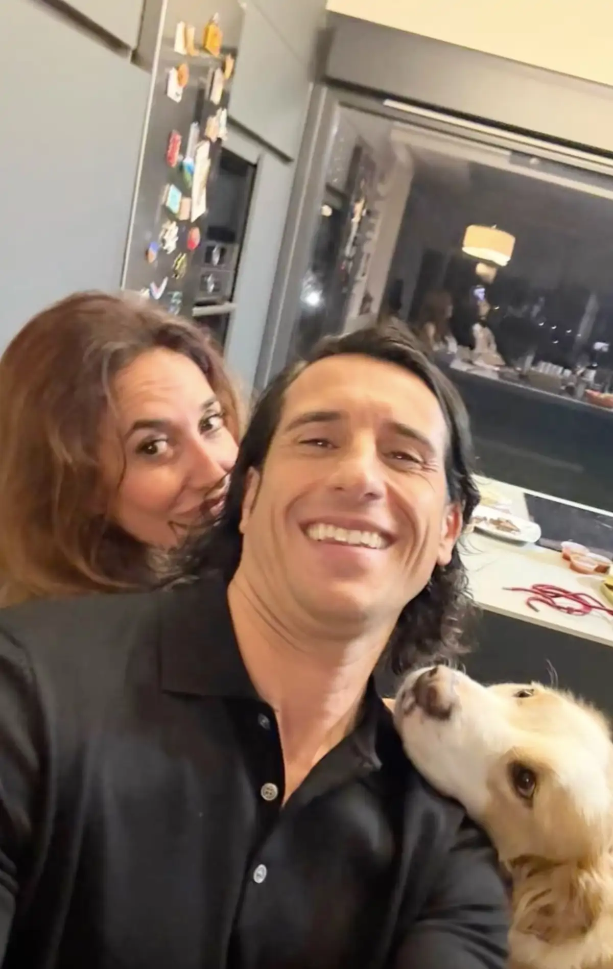 Elsa Anka, felizmente enamorada del periodista Santiago Tejedor: su discreta historia de amor