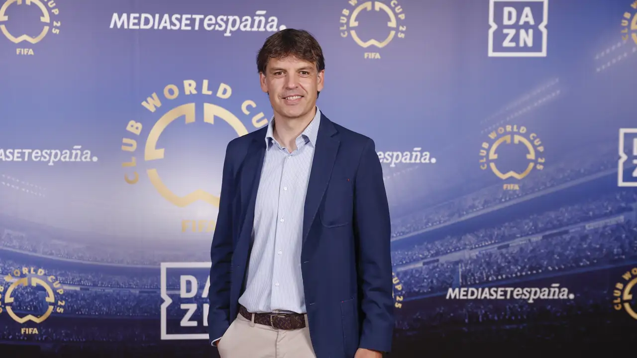 Fernando Morientes, sobre su infancia: “Yo vivía en un cuartel de la Guardia Civil que tenía un patio interior donde jugaba al fútbol”