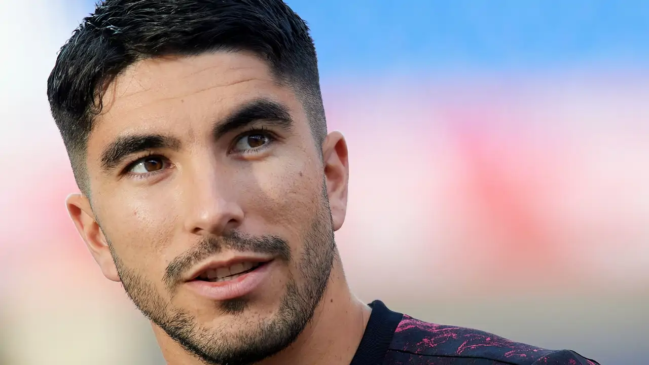 Calos Solar Carlos Soler, jugador de la Real Sociedad: “Soy de Valencia, de un ...
