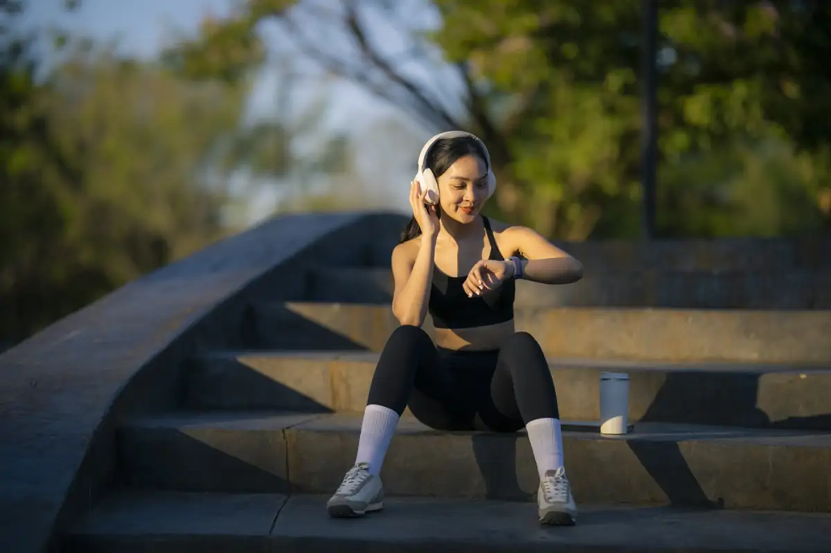 Estilo muejer deporte ejercicio