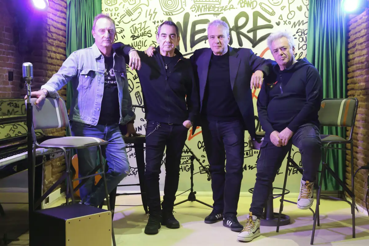 Hombres G (Daniel Mezquita, Javier Molina, David Summers y Rafael Gutiérrez