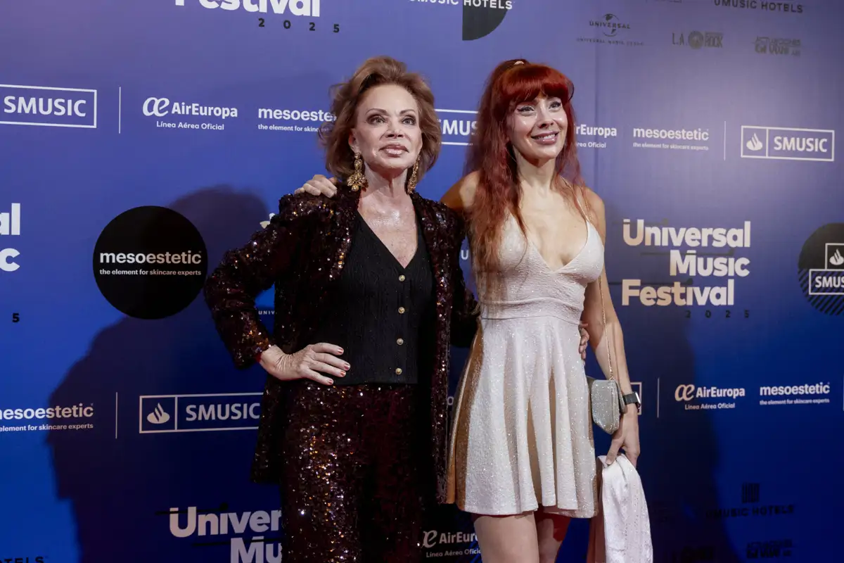 Paloma San Basilio y su hija Ivana
