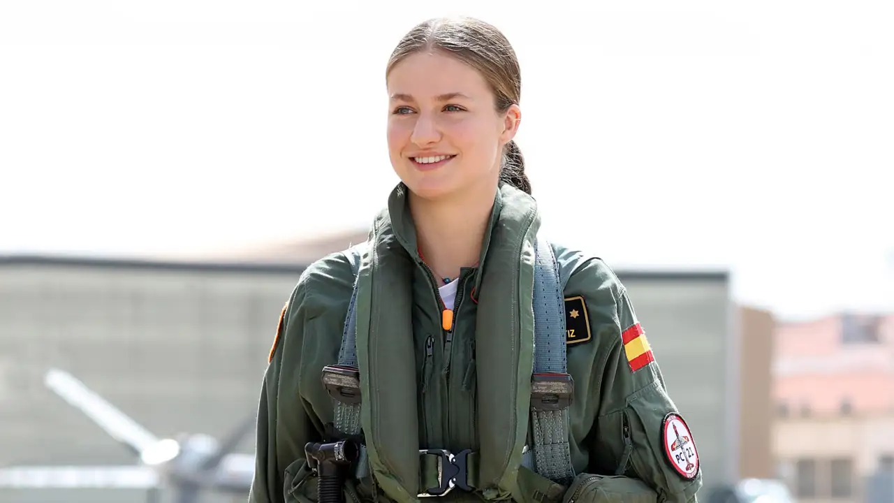 El pollito amarillo de la princesa Leonor: el significado del nuevo parche  de su uniforme militar