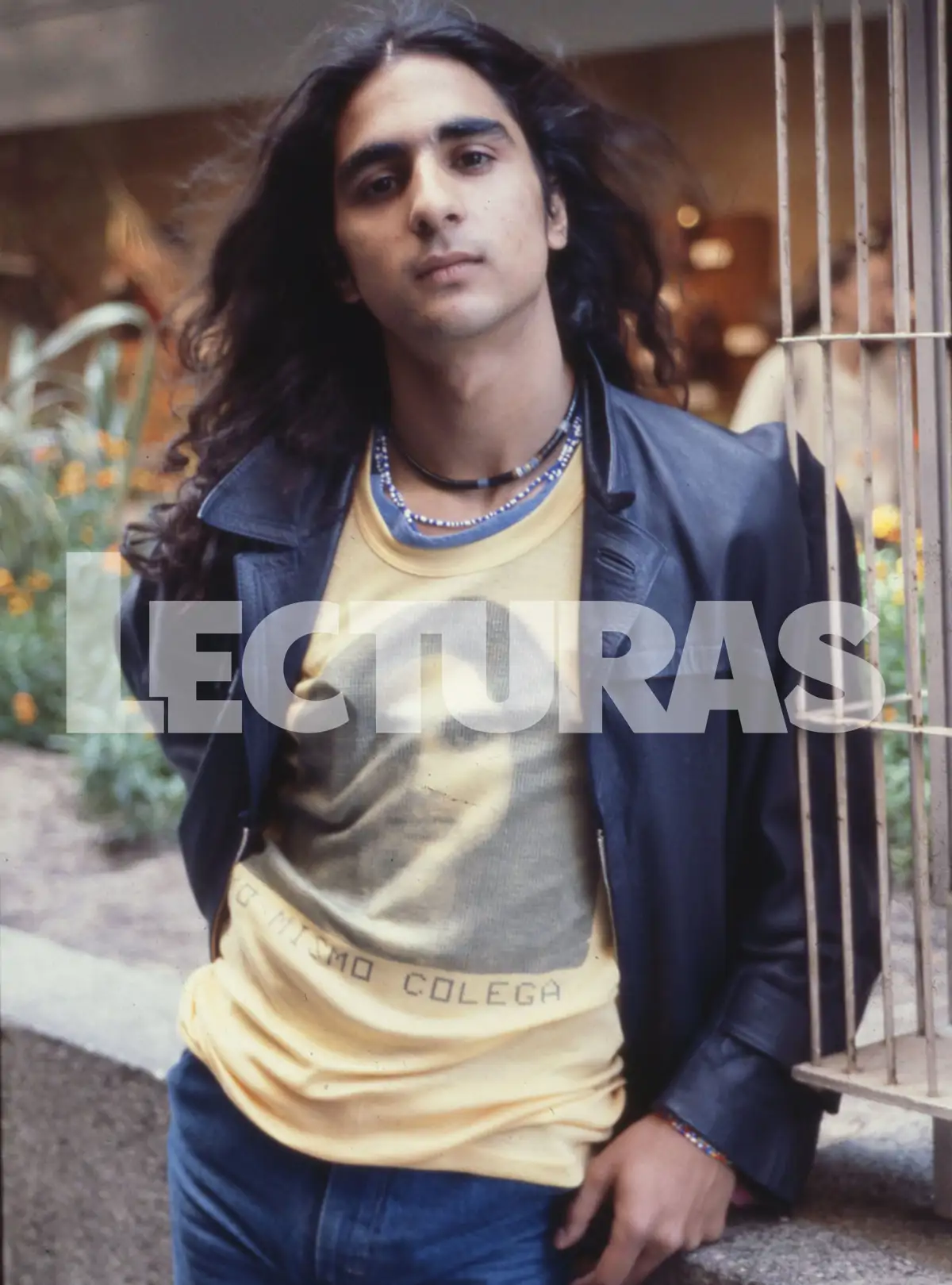 Antonio Flores