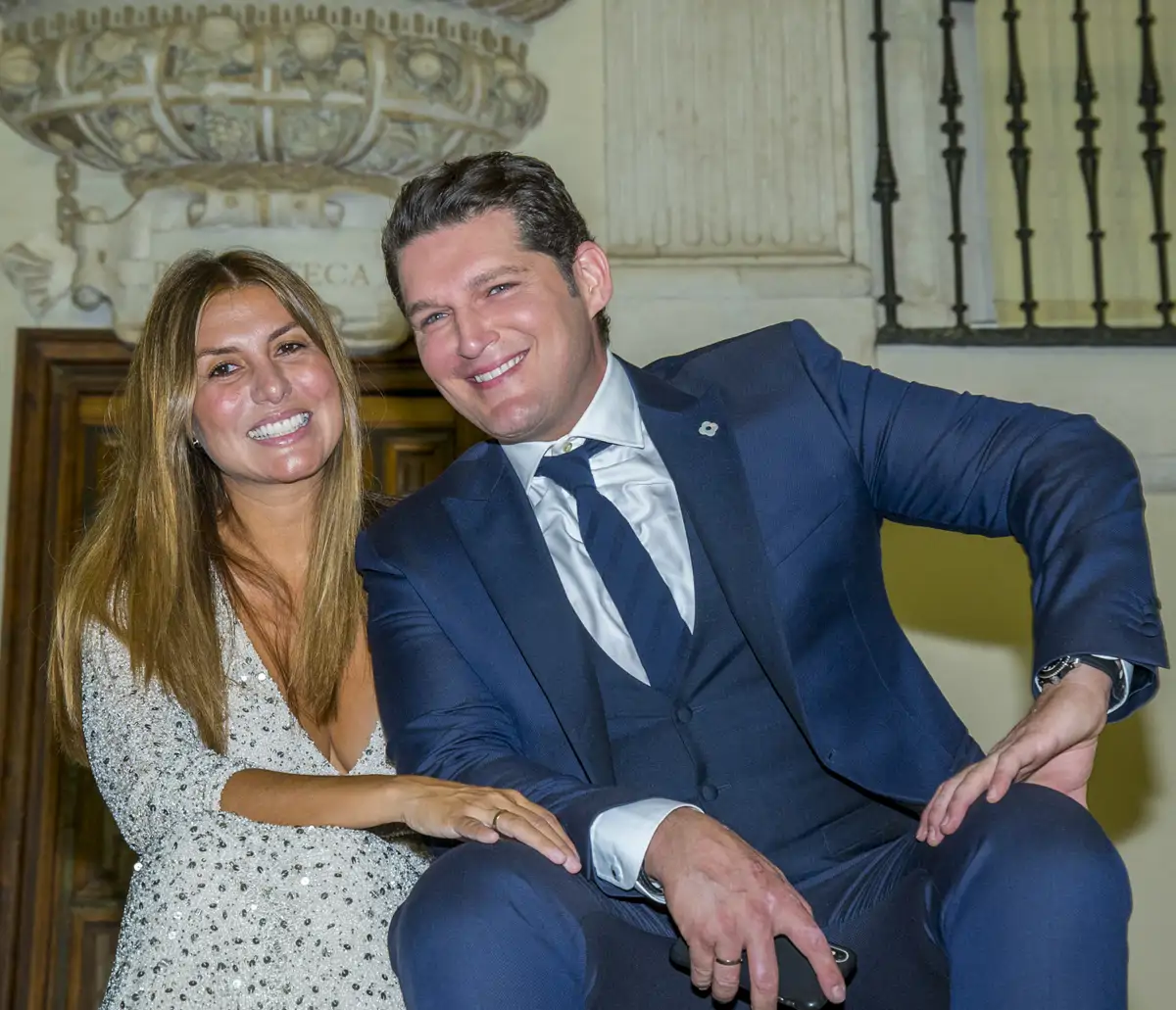 Manu Tenorio y Silvia Casas
