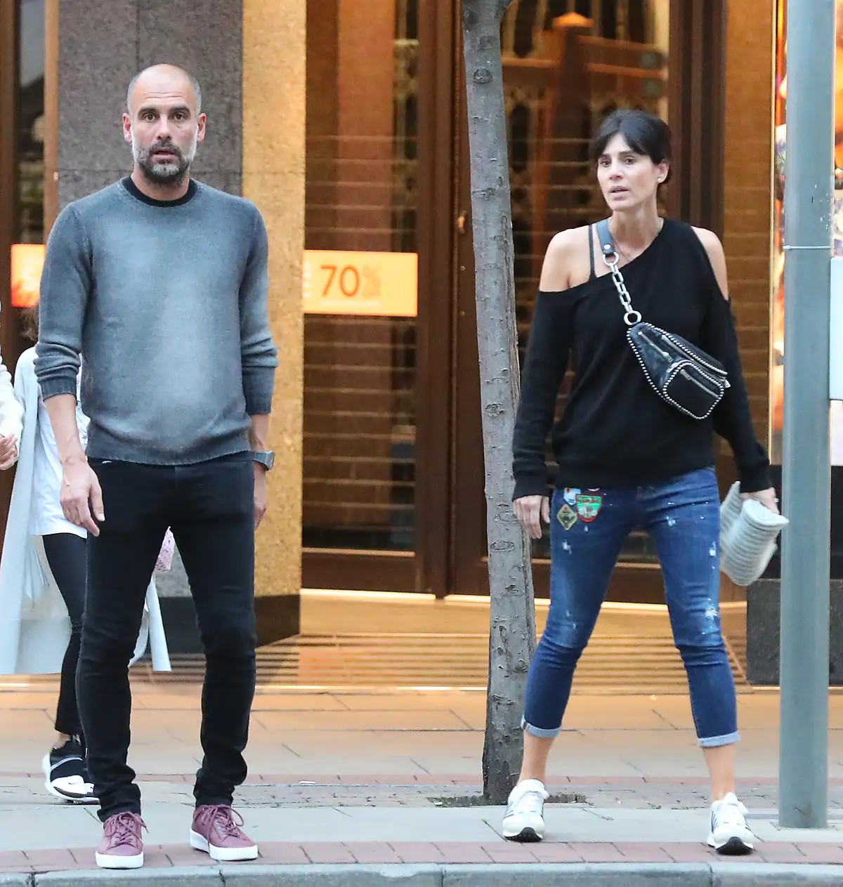 Pep Guardiola Se Re ne En P blico Con Su Exmujer Cristina Serra En El pep-guardiola-se-re-ne-en-p-blico-con-su-exmujer-cristina-serra-en-el